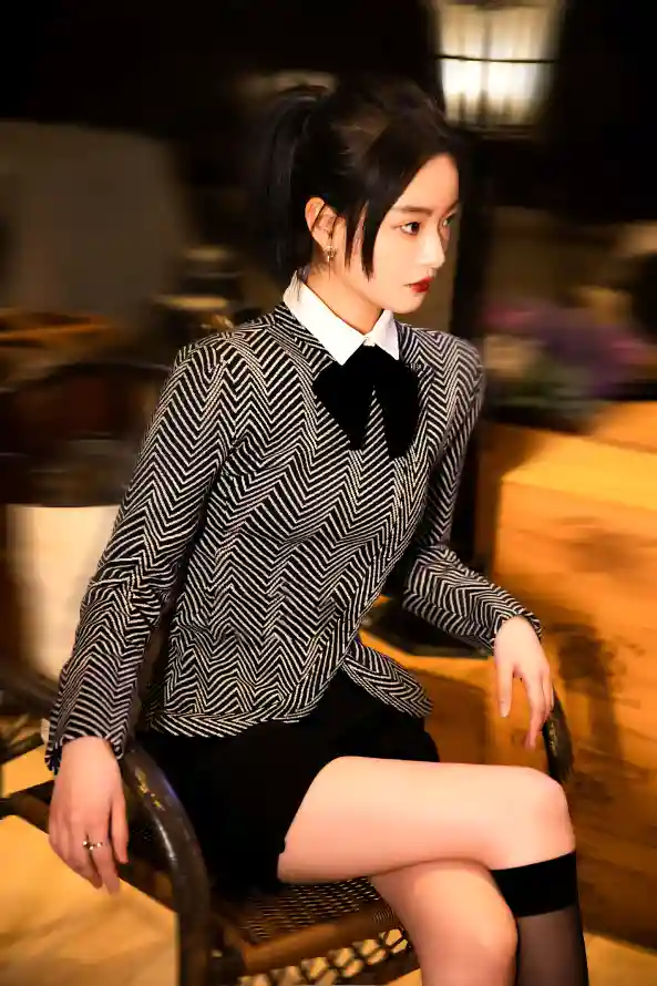 人人鲁免费播放视频_和艳妇在厨房好爽在线观看_在线观看无码的免费网站