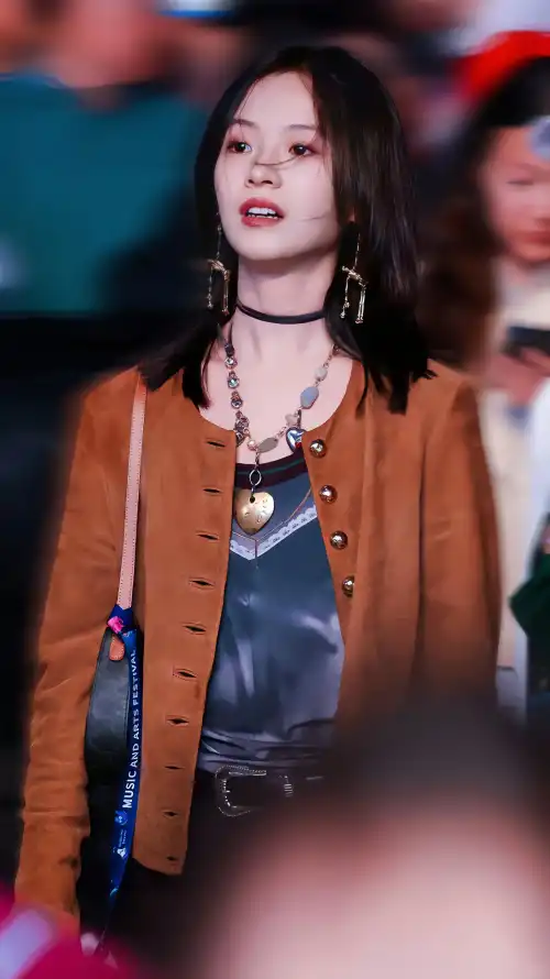 人人鲁免费播放视频_和艳妇在厨房好爽在线观看_在线观看无码的免费网站